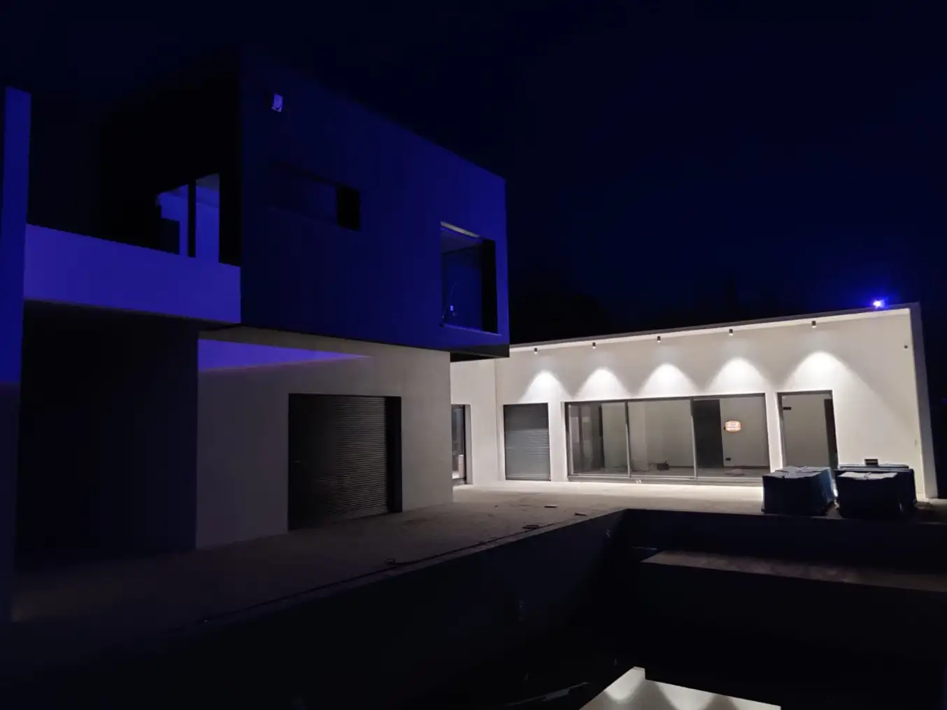 Installation spots led extérieur
